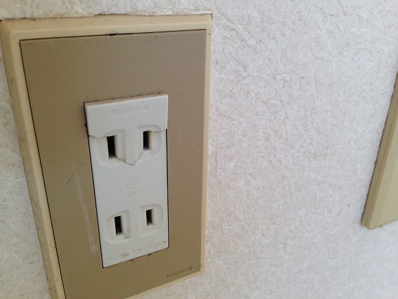 故意過失画像３　スイッチ・リモコン・コンセント、トイレ、ベランダ